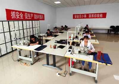 滿德堂村幸?；ブ豪锏南浒庸S。高雷攝