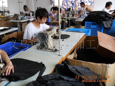 【供應600D牛津布手袋生產(chǎn)加工 義烏箱包手袋加工廠】價格,廠家,圖片,家居用品加工,義烏市周江箱包廠-